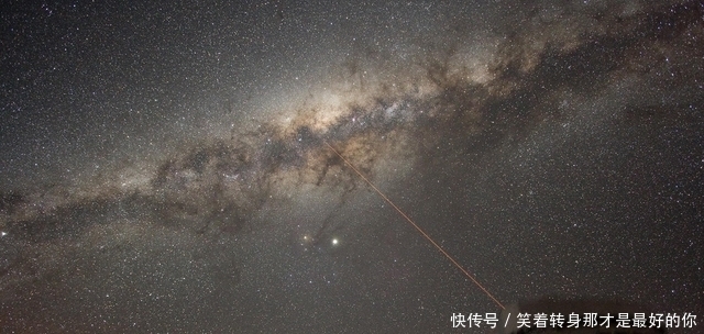 地球 地球可以看到星星，为什么月球拍摄的天空照片大部分一片漆黑？