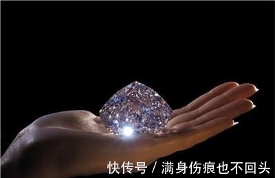 钻石 钻石比铁硬,为什么铁锤能击碎钻石?