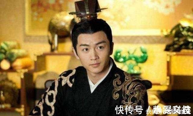 悟德#一人问算命先生:我有没有皇帝命?算命先生:那个傻小孩有