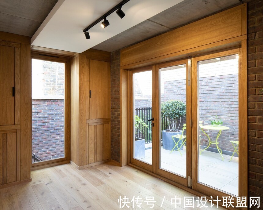 现代家庭|英国历史悠久的砖住宅改造