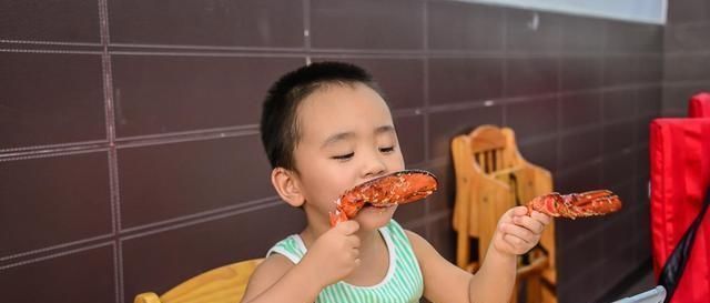 早餐|孩子早餐吃什么既饱腹又养脾胃,躲开3种“毒早餐”就行了