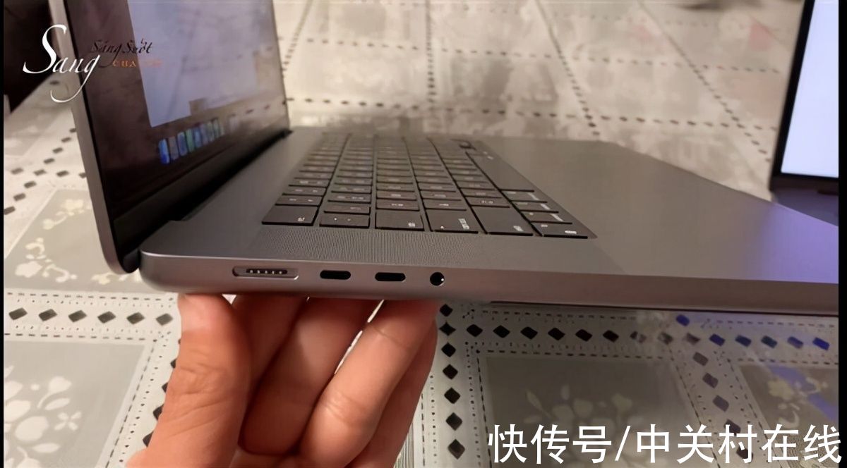 Pro|刘海屏突兀！苹果M1 Pro MacBook Pro 16英寸实机开箱照曝光