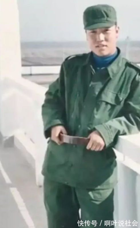 賈冰|從團長到登3次央視春晚,迎娶美女妻子,賈冰背后究竟有什么人