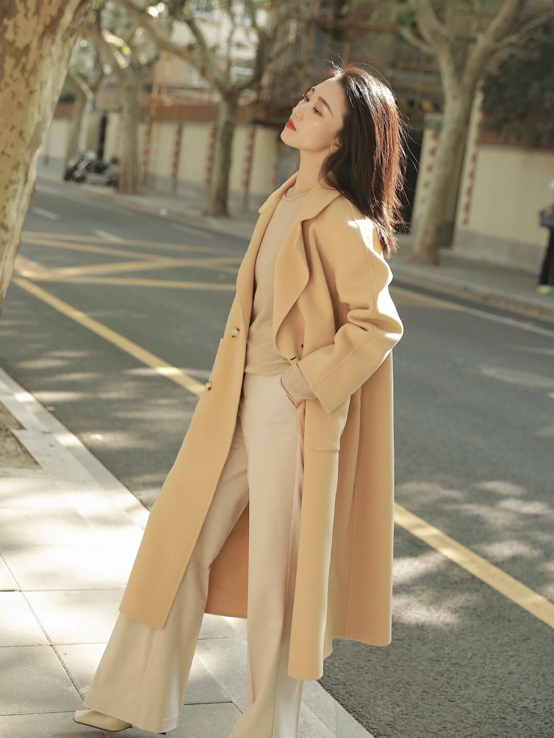 暖色调|冬季想保暖就试试“暖色调大衣”,体面而优雅,让你气质爆表