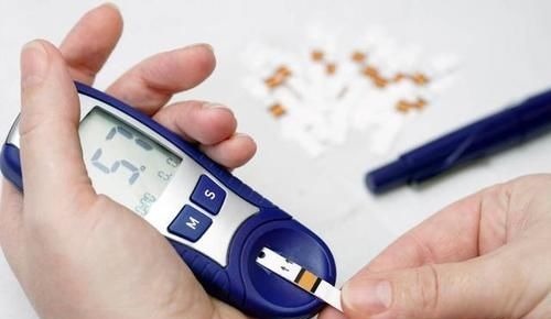 血糖|“多走路”可以降糖?医生:日常牢记好3件事,或比走路要重要