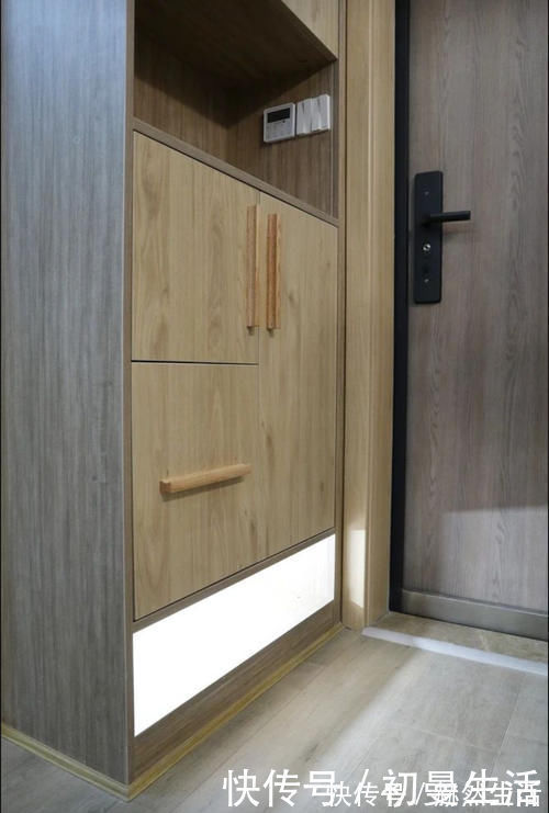 收纳|没有玄关也不愁,学学他家房门两侧装满柜子,比独立玄关还能装!