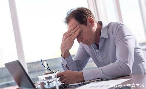 如果出现6个“变形”说明你开始衰老,有2个以上,你已经老了