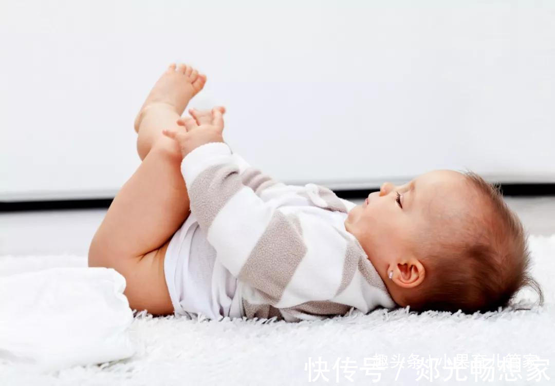 喂奶|0~1 岁婴儿的作息指南,照着做养出健康宝宝,快收了