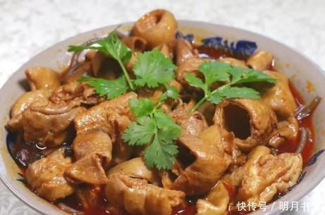 洗猪大肠原来如此简单，不放醋也不放小苏打，快速洗净无腥臭味