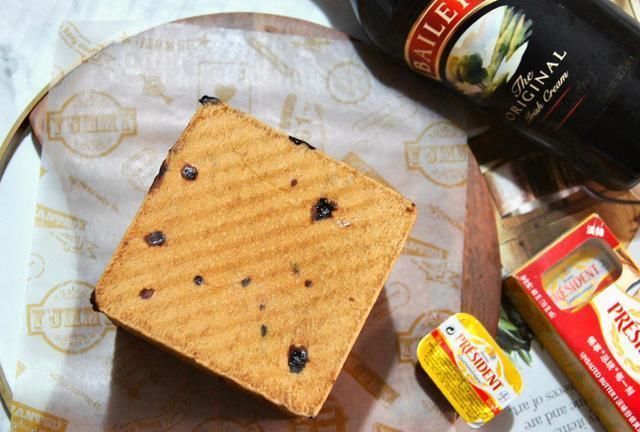 美酒咖啡加巧克力,这面包也太好吃了吧!做法还超简单,快收藏