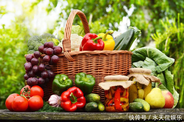 中老年人|血液粘稠的人,脸部有3个征兆,若没有,说明血管不是太堵