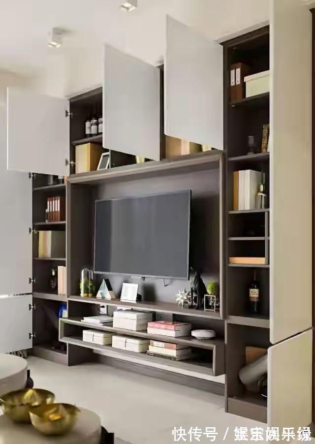背景墙|90平米小三房,竟然打造了200个储物柜,真的太惊艳了
