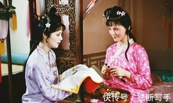 珍珠&贾母为啥认为珍珠不如鸳鸯？宝玉为啥嘲讽袭人不知大义