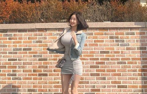 跑步|九头身美女体育老师,拥有逆天大长腿,网友别人家的老师