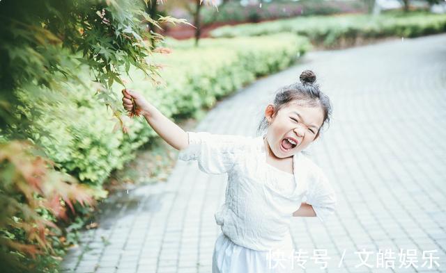 孩子|孩子长大颜值高不高,看这4个标志就知道了,占2个以上都不差