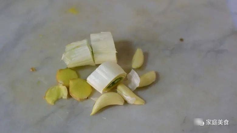 9道炖鱼的做法，冬日来一锅，吃完全身暖暖的！