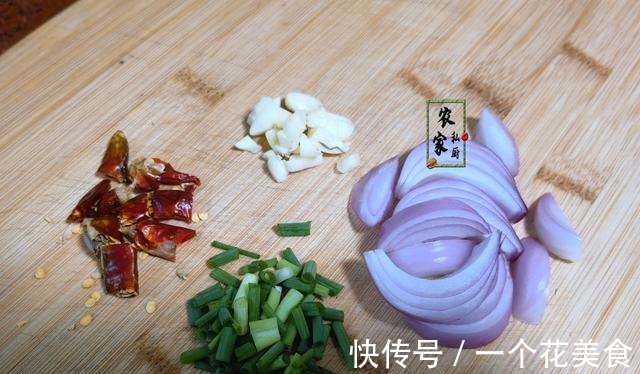 天冷了，遇到它别错过，多买些存着，随吃随取特省事，炒肉吃真香！