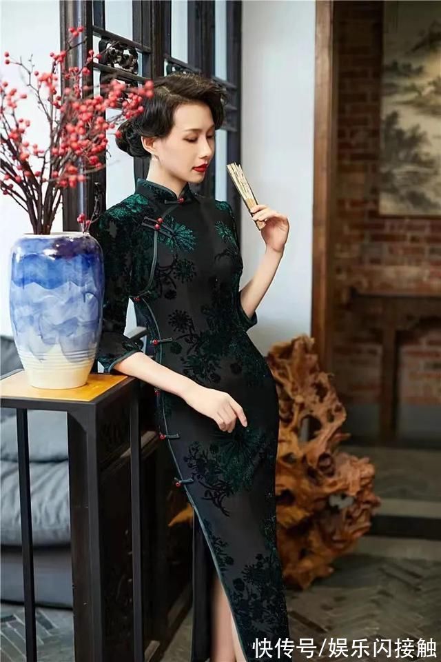 通勤服 最美不过旗袍，你一定会爱上，顷刻间让你端庄大方又不失女人味