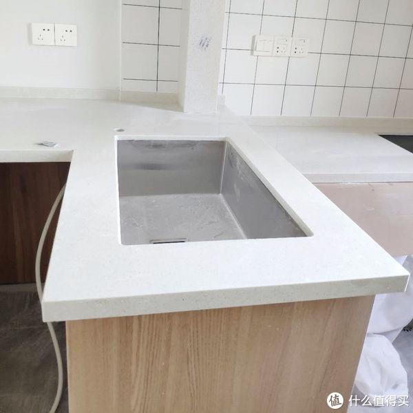 兔蜀黍|兔蜀黍的家装日记 篇十八:厨卫石英石台面安装工程,以及不容忽视的细节整改!