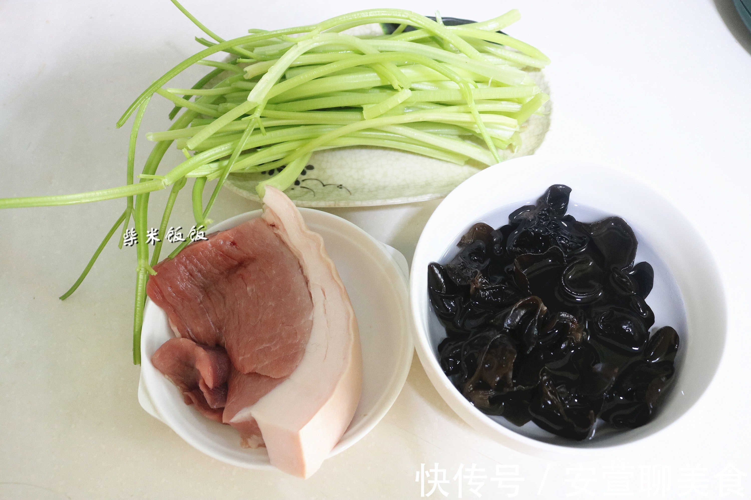 包子|做肉包子，我家就爱这个馅，4种食材搭配，一年四季吃不腻
