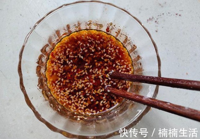 辣椒面|不煎不炸,包上馅锅里一蒸,皮薄馅足,吃着香