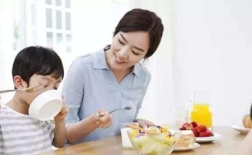 父母|新版“儿童身高表”出炉,10岁就140厘米,你家孩子达标吗