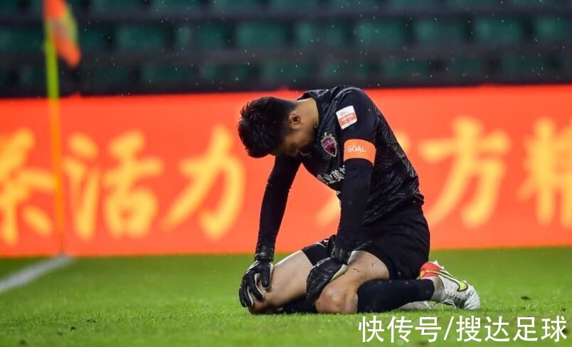 上海|1-3！中超土豪遭賽季雙殺：被亞泰拉開(kāi)5分差距，亞冠資格懸了