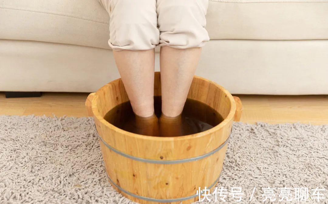 老年人|多走路有助于长寿?其实,人过了50岁,做好4件事,或比走路有效