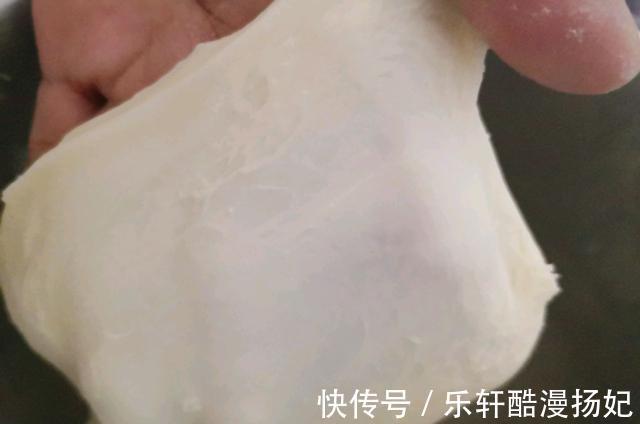 玉米粒|在家做香浓可口的肉松奶酪面包，制作简单，口感丰富