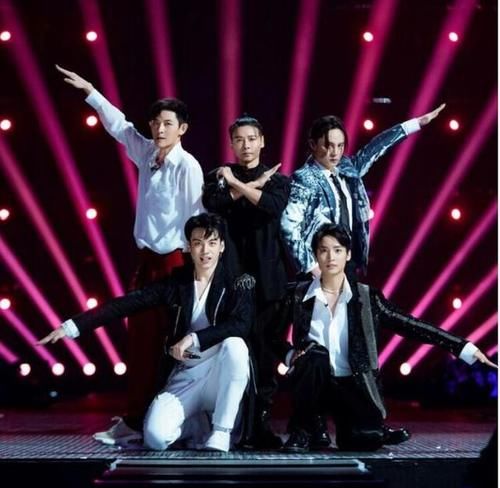 趙文卓|《披荊斬棘的哥哥》首播，趙文卓唱《流星雨》，霍尊拿了個第一名