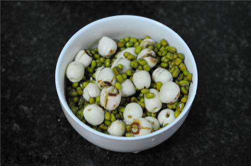 “最通便”的是它不是香蕉，早上空腹吃一点，润肠通便，消暑除湿