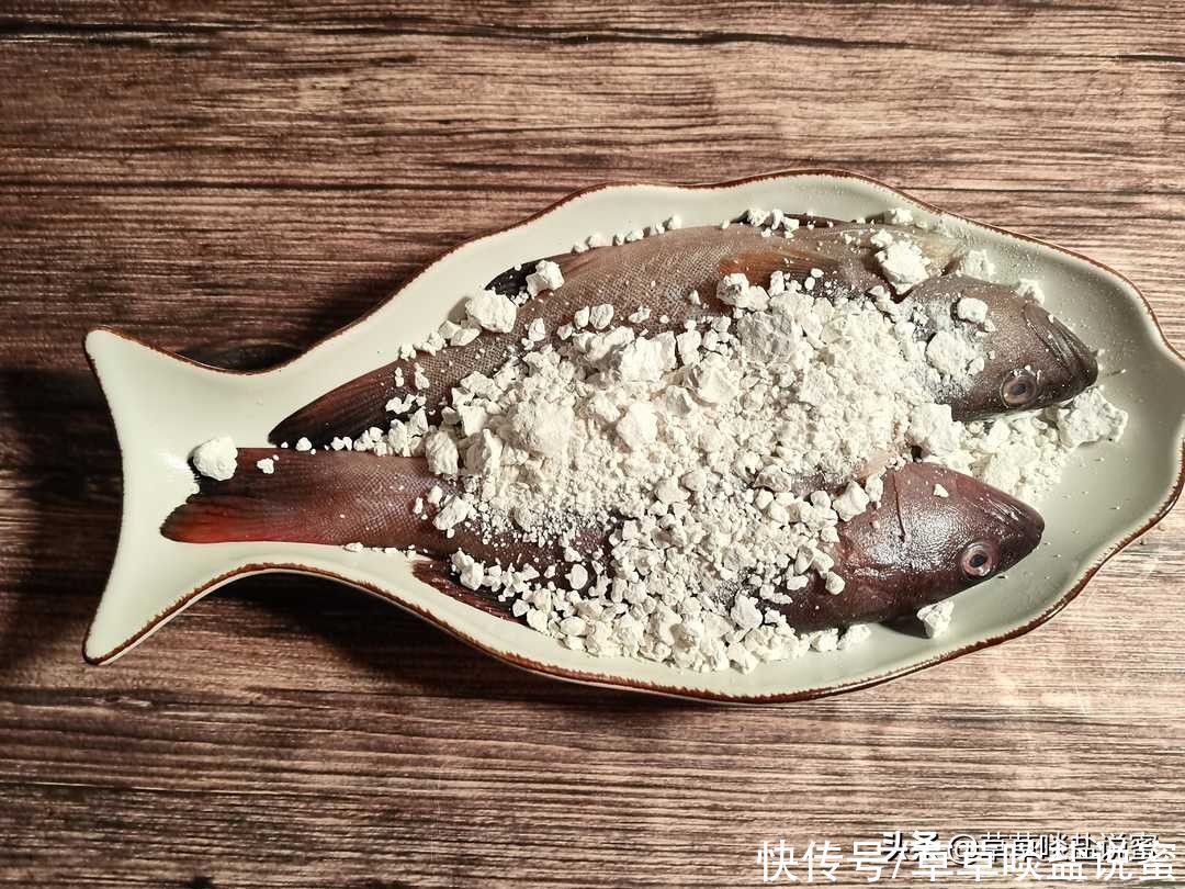 茶香过鱼，淡淡茶味，不油不腻；茶叶炸酥，香香脆脆，满嘴回甘