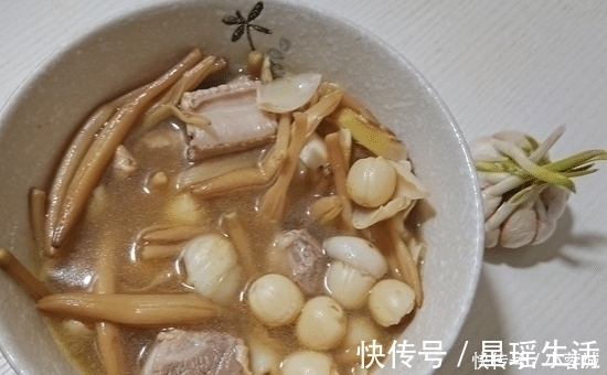 莲子|失眠不要放过这道汤,隔三差五吃,体质变好,一觉睡到大天亮