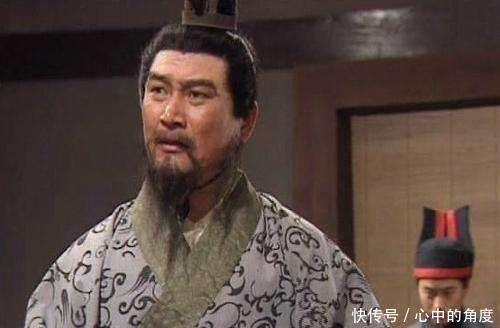 缺德事|曹操手下的一流谋士,能力不输于郭嘉,因为干了件缺德事无缘相位