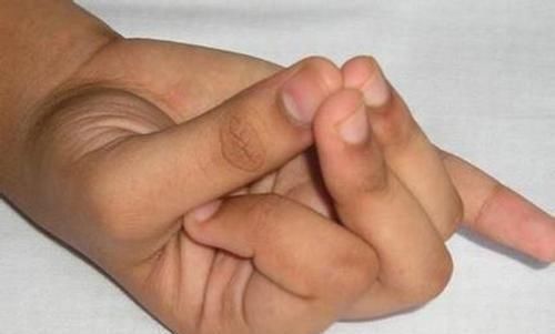 无名指|“三根手指”这样做,养肝、降压、排毒,每天5分钟,长寿很轻松