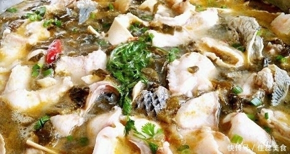 做酸菜鱼时,先放酸菜还是先放鱼7成人不清楚,难怪不好吃