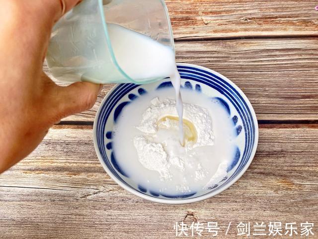 香甜|快手10分钟就能做的蔓越莓年糕,香甜软糯,快过年了赶紧囤起来