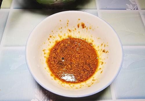它叫“凤尾菜”，富含莴苣素，与花生米绝配，睡眠不好的人要多吃