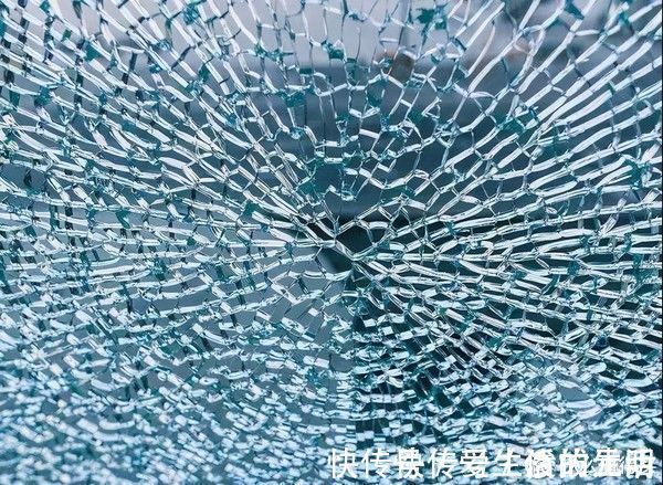 推拉窗|关于门窗安全的这些「隐形保障」,你家的门窗都有吗?