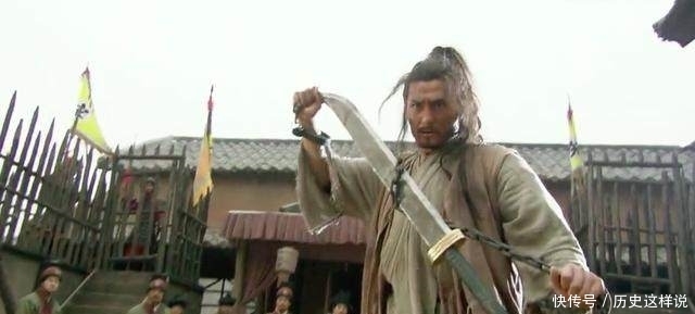 武艺高强|年迈的他,与林冲对阵不落下风,他才是真正能与卢俊义一战的高手