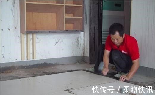 地砖|装修应该先装门还是先贴地砖?原来我们一直弄错了,幸亏了解及时