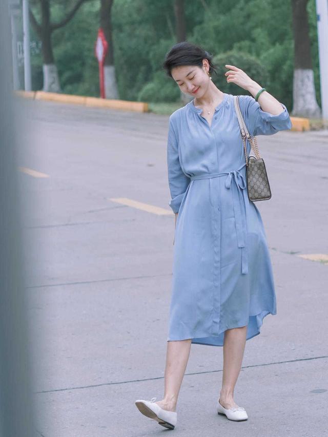 印花裙|最温柔可爱，最轻松简约的气质穿搭，照着穿就很洋气