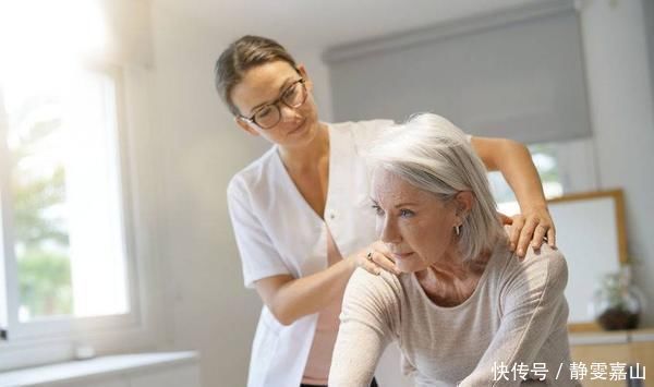 老年痴呆症|老年痴呆不可小觑,提醒:这些都是早期表现,提前预防很重要