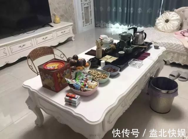 装修|搬家一个月,忍不住晒晒!全屋太漂亮了,电视墙贴瓷砖最明智!