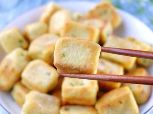 小孩子的补钙小零食不用烤箱也能做,一口一个还可以当早餐