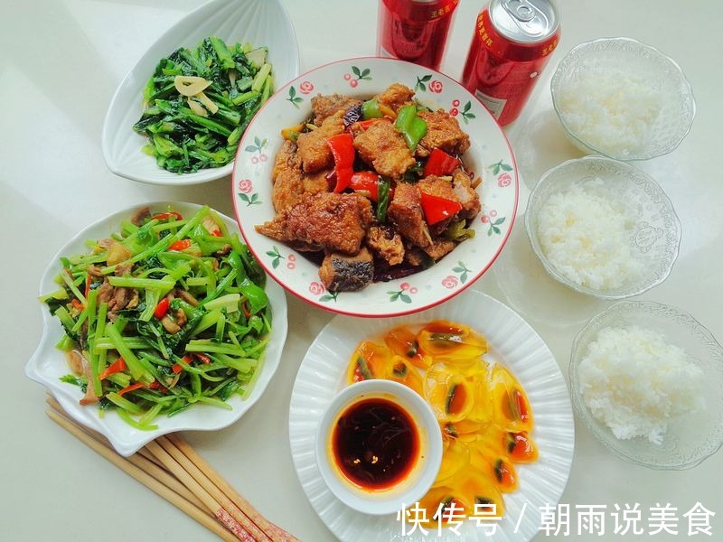 晒三伏天周末一日三餐,黄焖鱼解暑汤,开胃提气,精神足