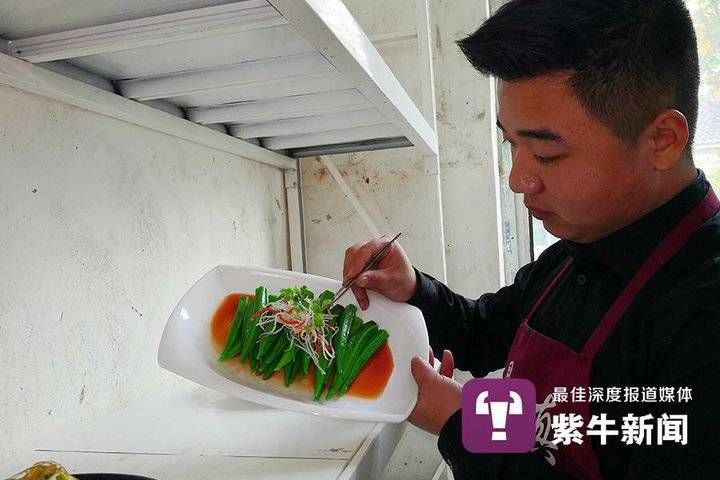 小伙|新360行｜食品模型师：小伙厨艺“十级”，他做的“菜”火了