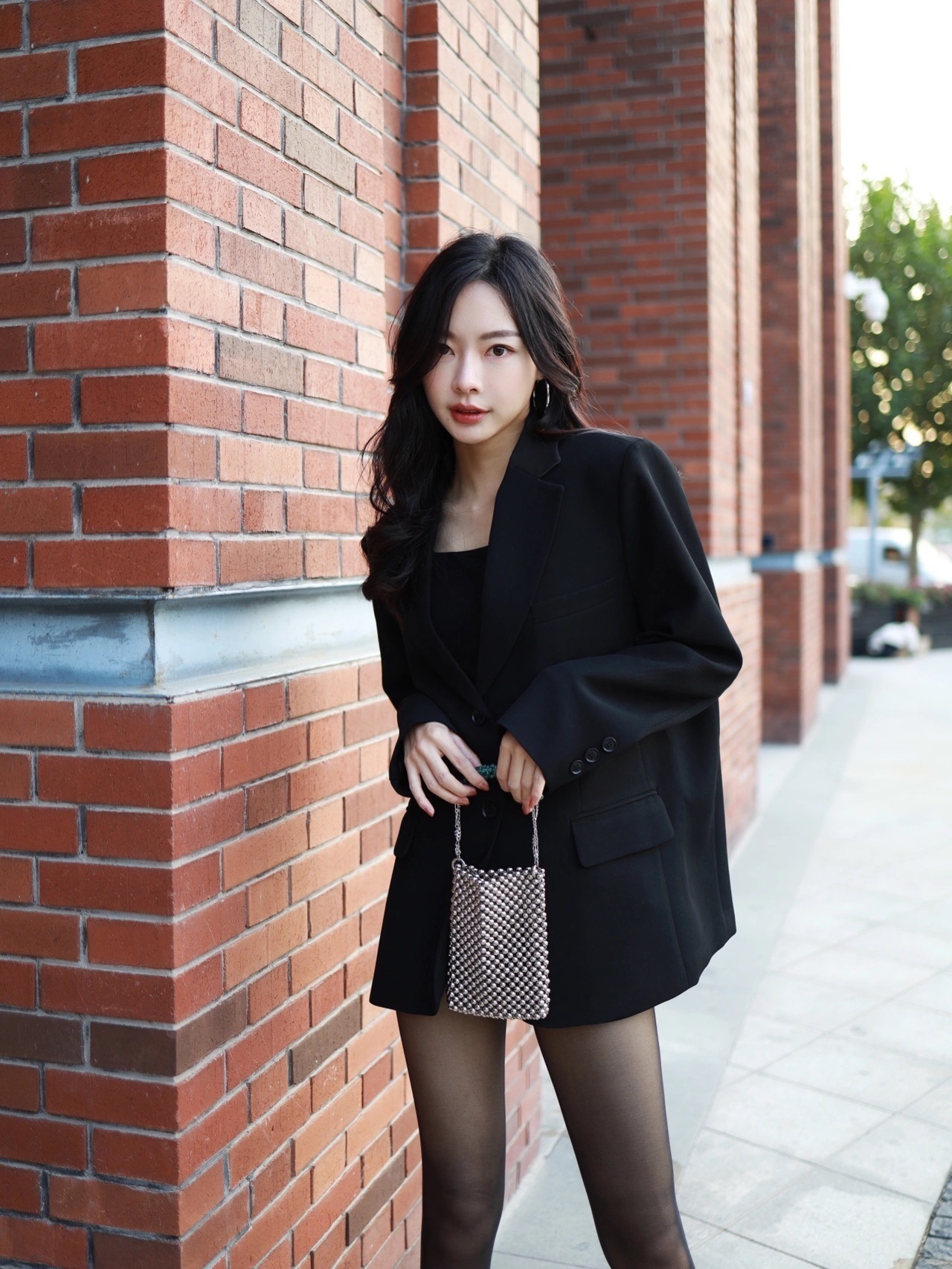 御姐 职场御姐丨怎样才能穿出西装黑丝的高级感?这就是幂式穿搭!