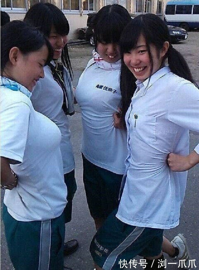 |搞笑GIF:隔壁老王家的女儿,从小就输在了起跑线上