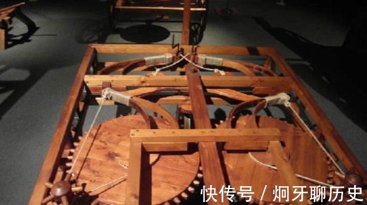 列子汤问|人工智能算什么，中国古代就有机器人，能唱歌能跳舞还能化妆